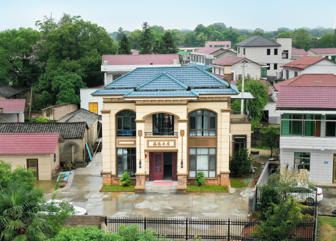 現(xiàn)代農(nóng)村別墅設計的技巧和特點 (1).png 現(xiàn)代農(nóng)村別墅設計的技巧和特點 (1).png